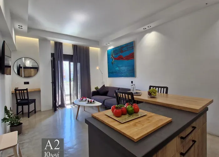 Apartment 10 Boutique *